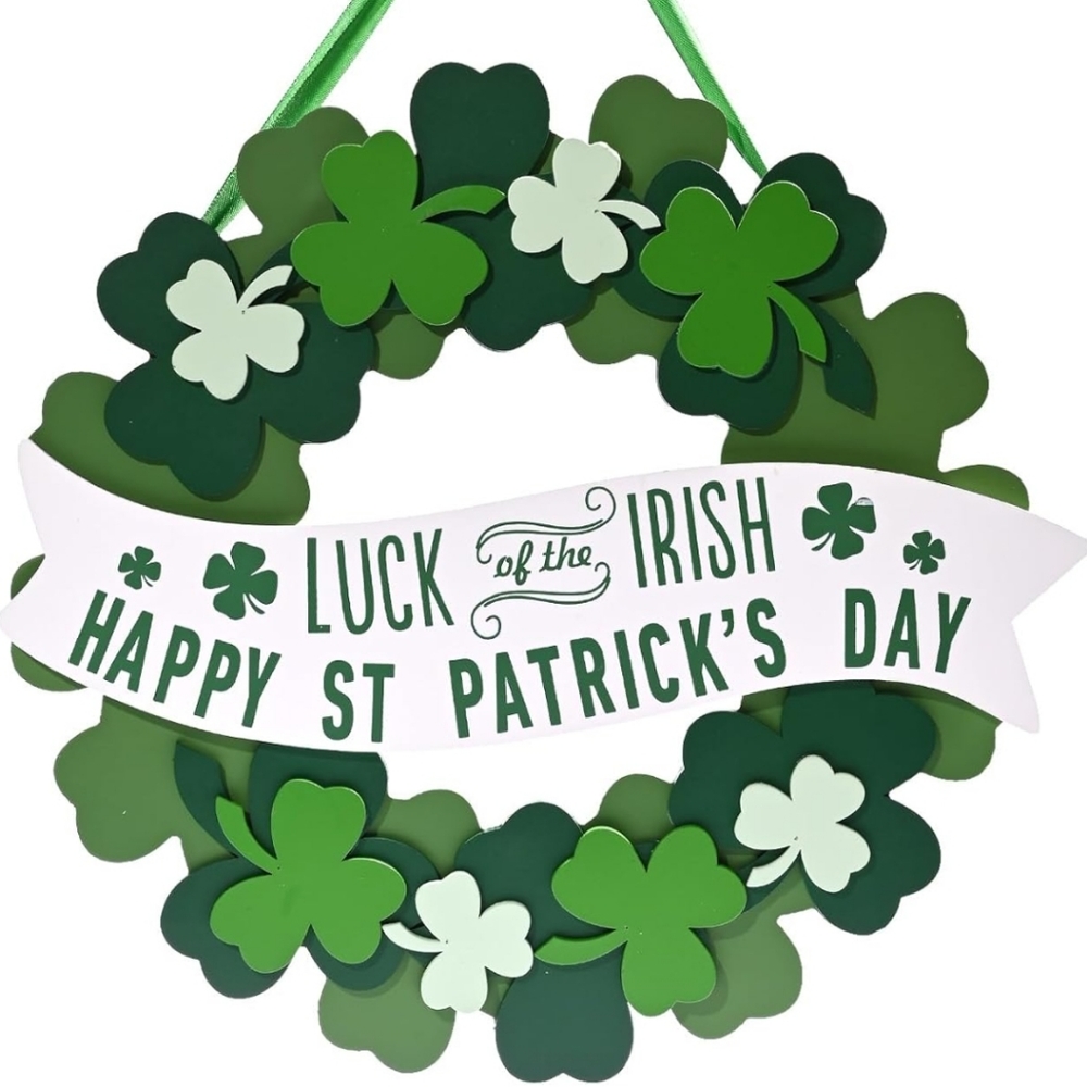 St Patrick's Day Wreath Wooden Foldable Detachable Plaque New in Box